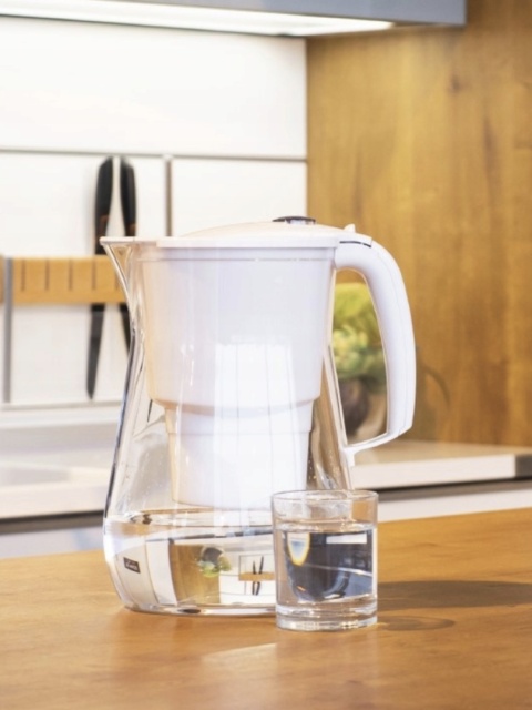 Dzbanek filtrujący z Tritanu Aquaphor Onyx 4,2l z 3 wkładami Maxfor+ Mg BIAŁY