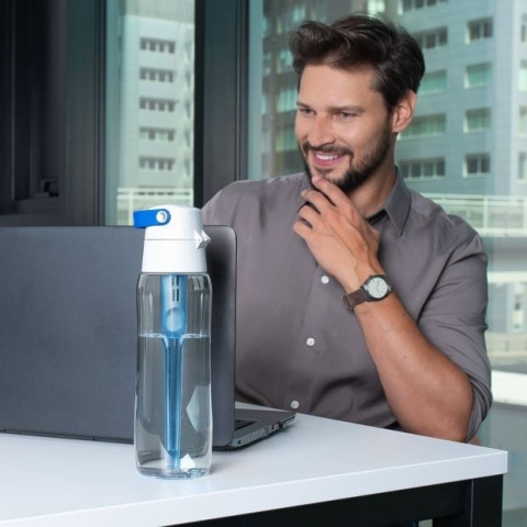 Butelka filtrująca z Tritanu Dafi SOLID 0,7L Niebieska + 7 filtrów