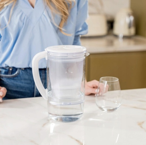 Dzbanek filtrujący szklany Dafi PRISMA LED +1 filtr Unimax, BIAŁY + SZCZOTKA